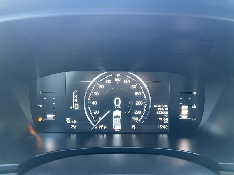 Volvo V90 T6 235kw AWD CROSS COUNTRY - fotka 15 z 52