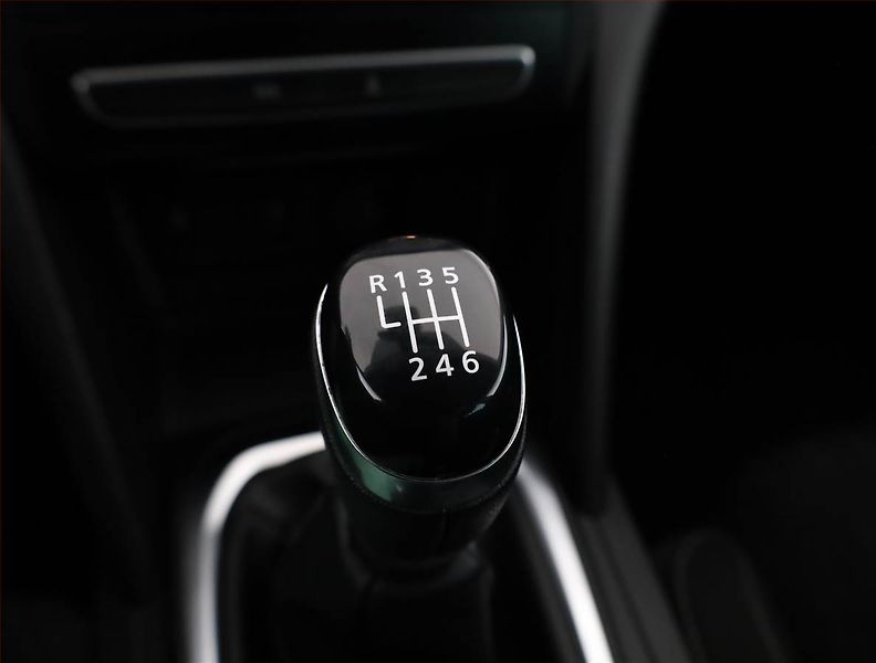 Renault Mégane (2019) 1.3 TCe, ČR,1.maj, Serv.kniha - fotka 13 z 16