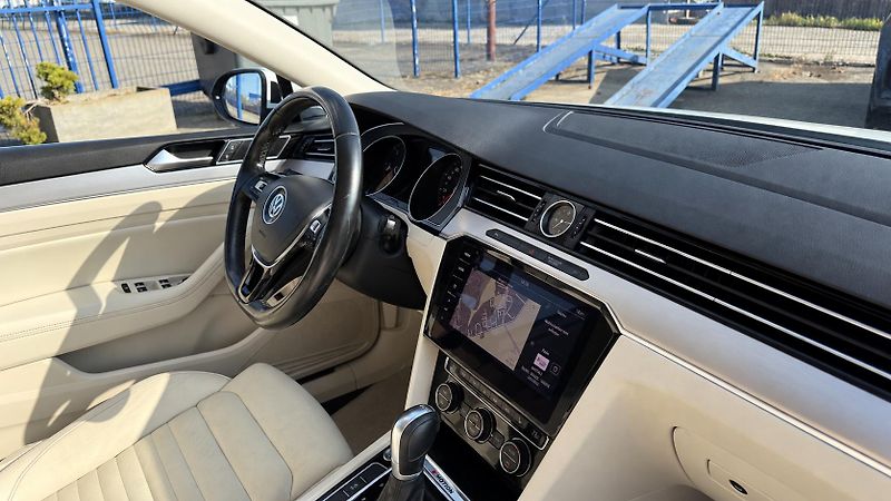 Volkswagen Passat (2019) 2.0 TDI 140kW,ČR, 4MOT DSG - fotka 2 z 48