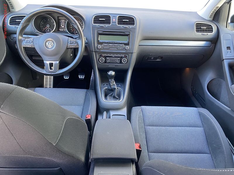 Volkswagen Golf (2011) 1.2 TSi, Style - fotka 8 z 17