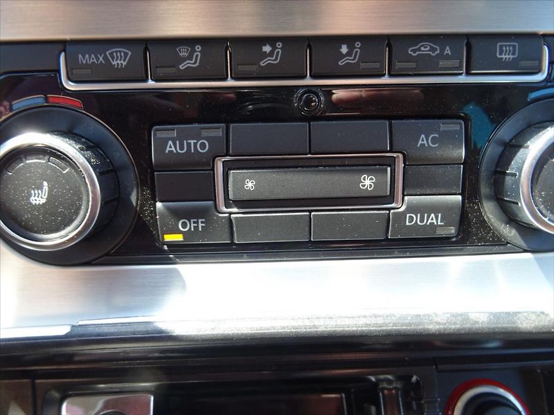 Volkswagen Passat CC 2,0 TDi 100 kW - fotka 24 z 26