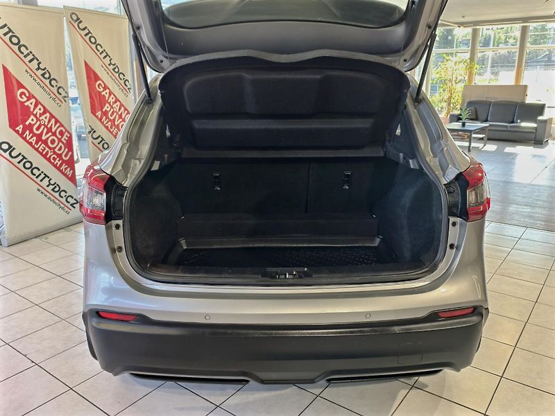 Nissan Qashqai 1.2 DIG-T TEMPOMAT, LANE, DPH  - fotka 12 z 24