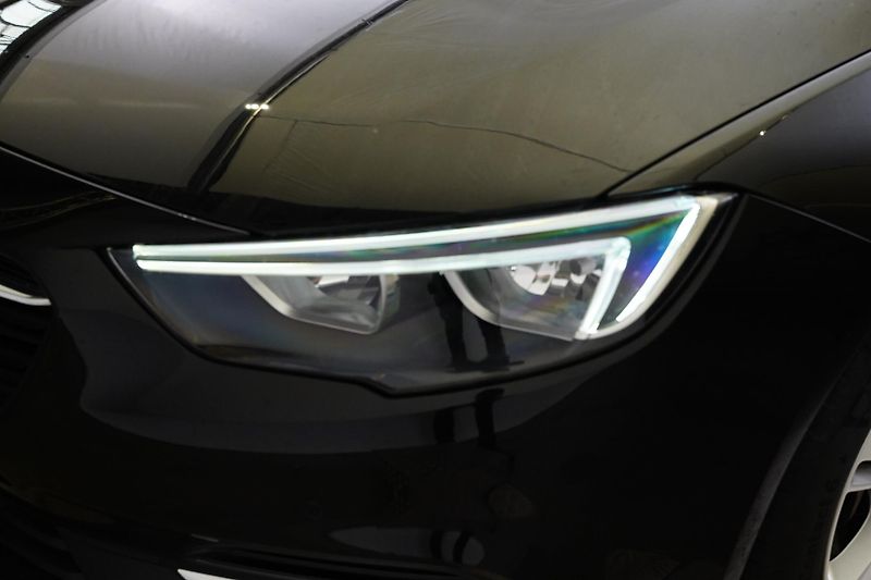 Opel Insignia - fotka 9 z 26