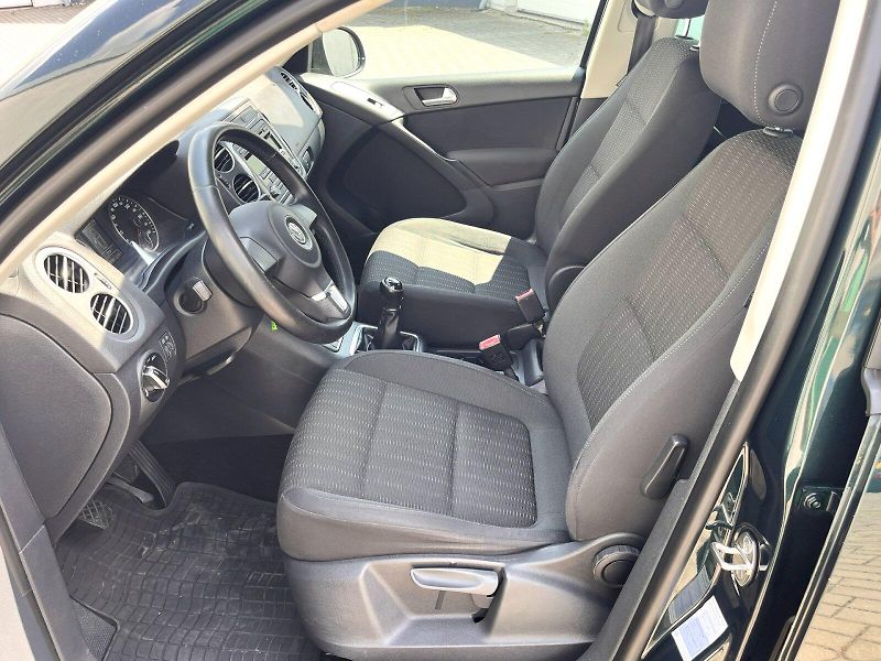Volkswagen Tiguan (2012) 2,0TDi 103kW 4motion Track & S - fotka 14 z 20