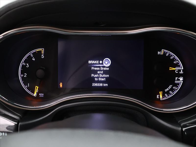 Jeep Grand Cherokee 3.0 V6 184kW Limited 4WD Auto - fotka 14 z 30
