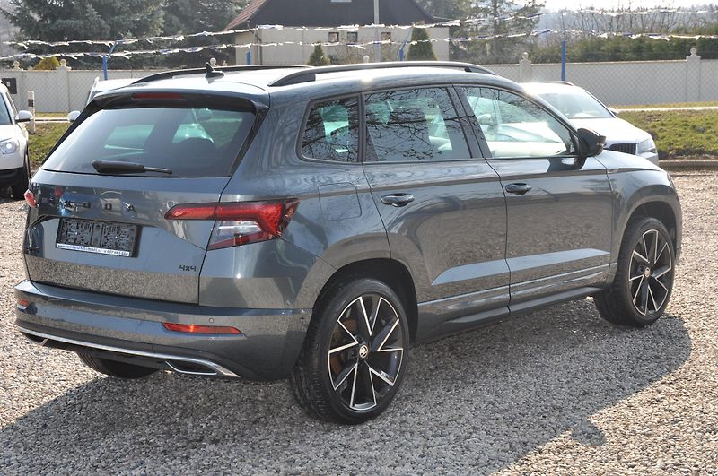 Škoda Karoq 2.0TSi 140kW 4x4 dsg SportLine - fotka 3 z 21