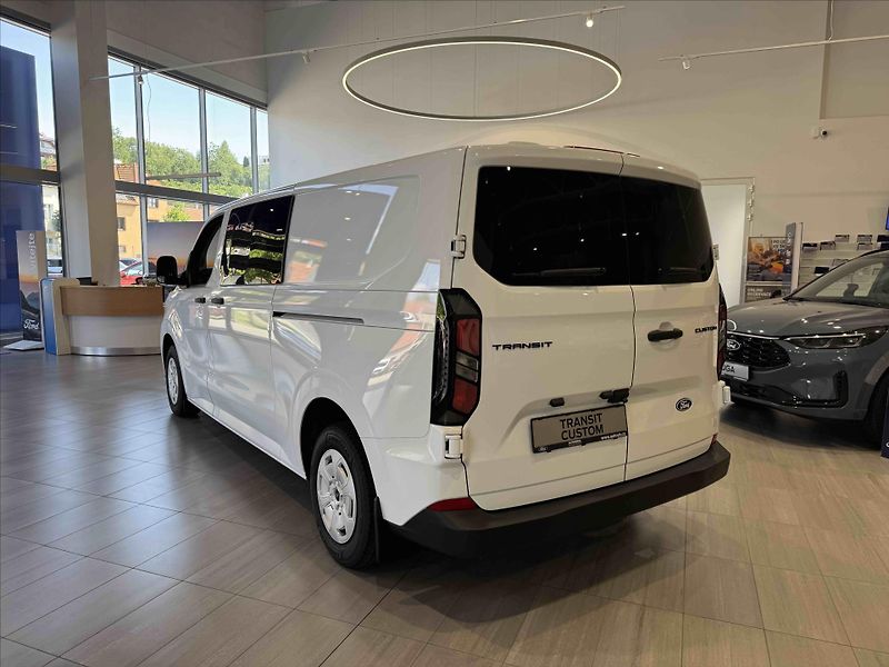 Ford Transit Custom (2026) 2,0 Kombi Van Trend 320 L2  Ec - fotka 4 z 16