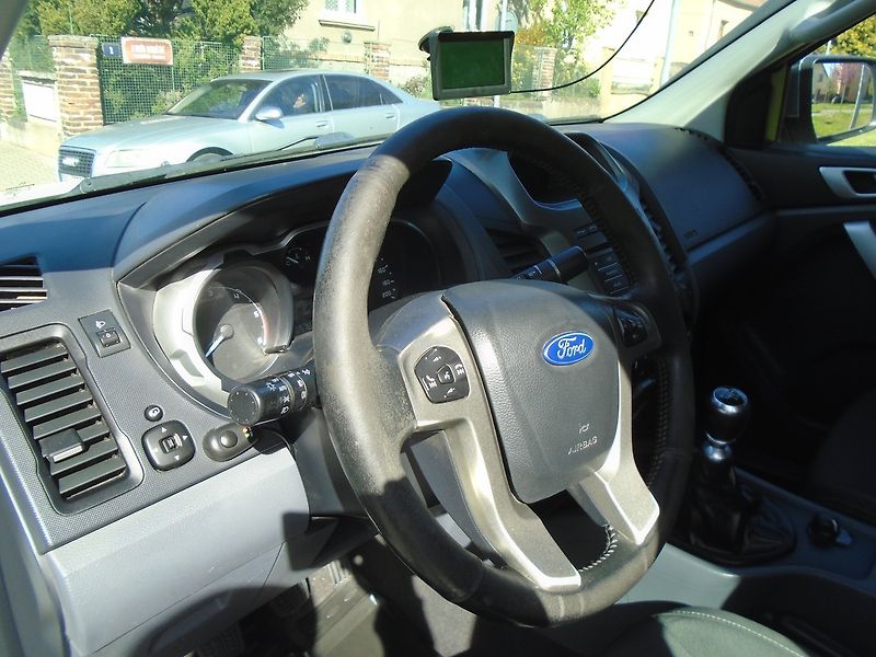 Ford Ranger (2015) 2.2 TDCi - fotka 18 z 27