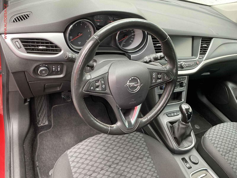 Opel Astra (2021) 1.2 T, Navi, AC - fotka 12 z 18