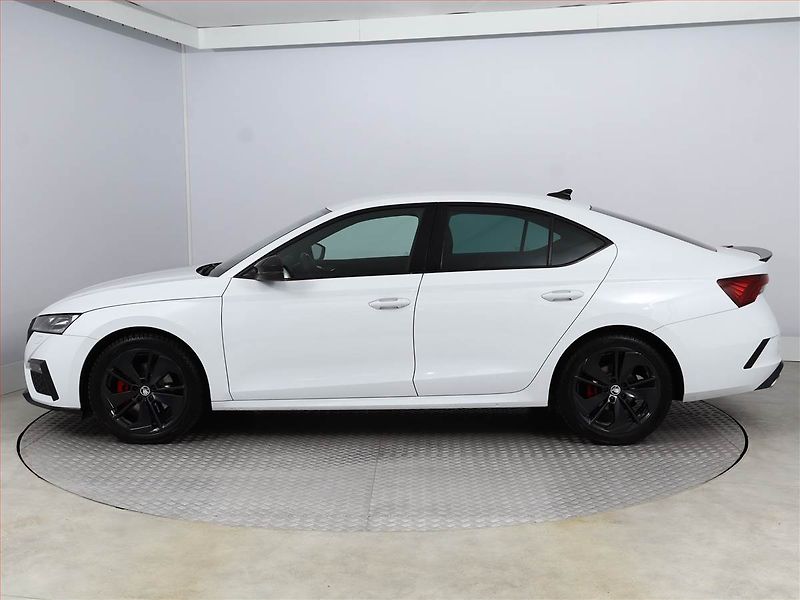 Škoda Octavia (2024) RS 2.0 TDI 4x4 - fotka 3 z 19