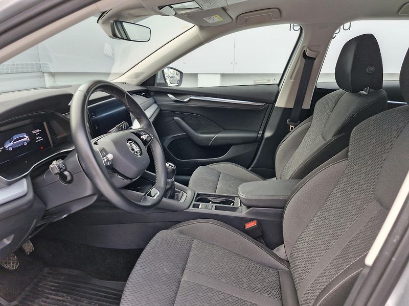 Škoda Octavia  IV Style 2,0 TDI (85 kW) M - fotka 9 z 10
