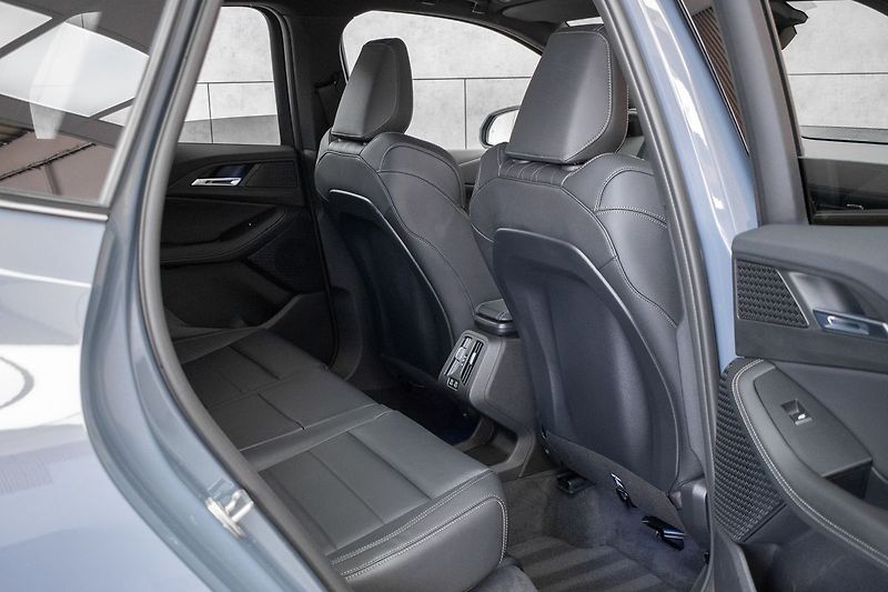 BMW Řada 2 218d ///MSPORT*ZÁRUKA*DPH*ČR 1 - fotka 12 z 49