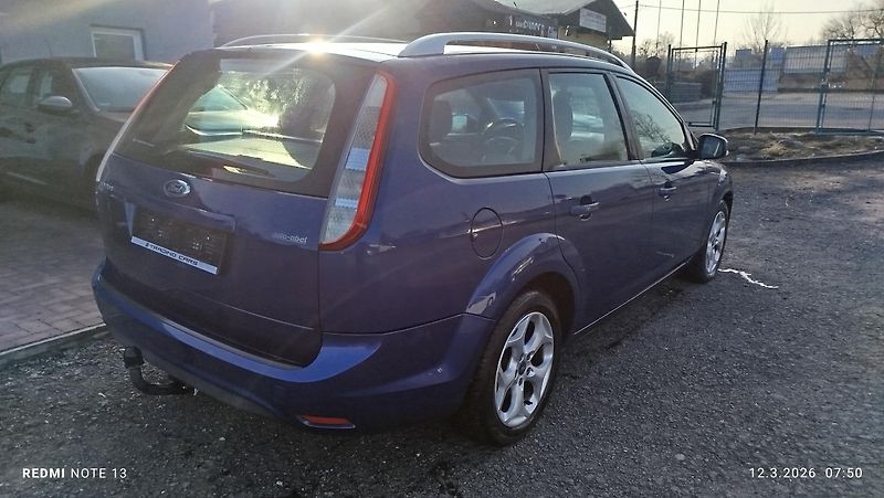 Ford Focus (2009) 2.0 16v  - fotka 3 z 13