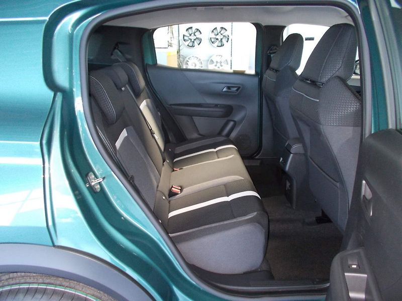 Opel Frontera (2026) Edition Hybrid 1.2 TURBO (81kW - fotka 15 z 30