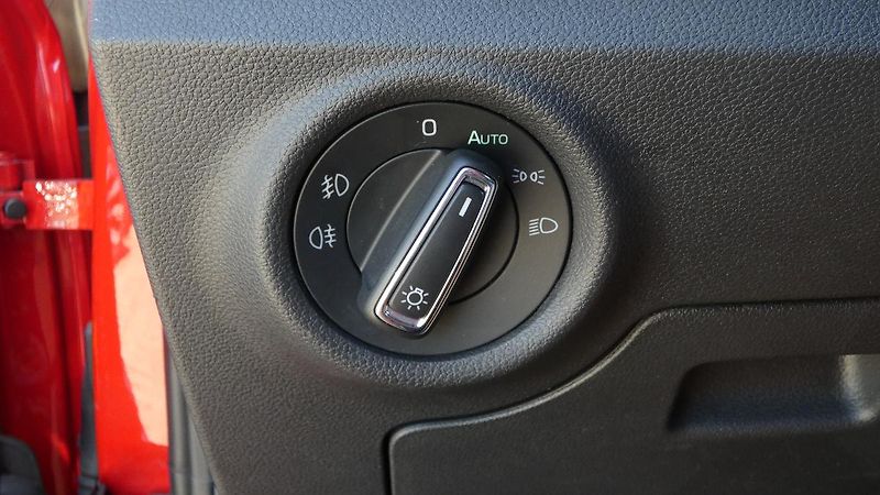 Škoda Scala 1,5TSI Style - fotka 10 z 24