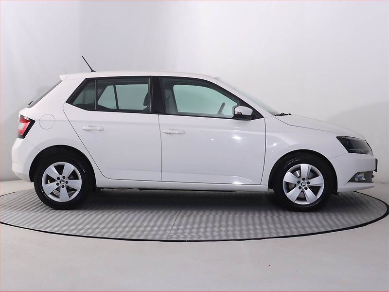 Škoda Fabia (2016) 1.2 TSI, Serv.kniha - fotka 6 z 16