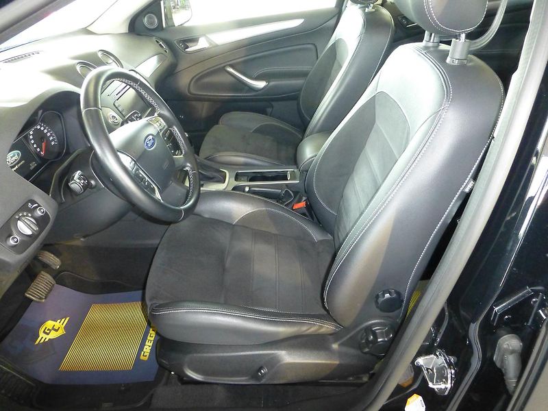 Ford Mondeo (2012) 2,0TDCI-120KW****ALU**TAŽNÉ - fotka 11 z 28