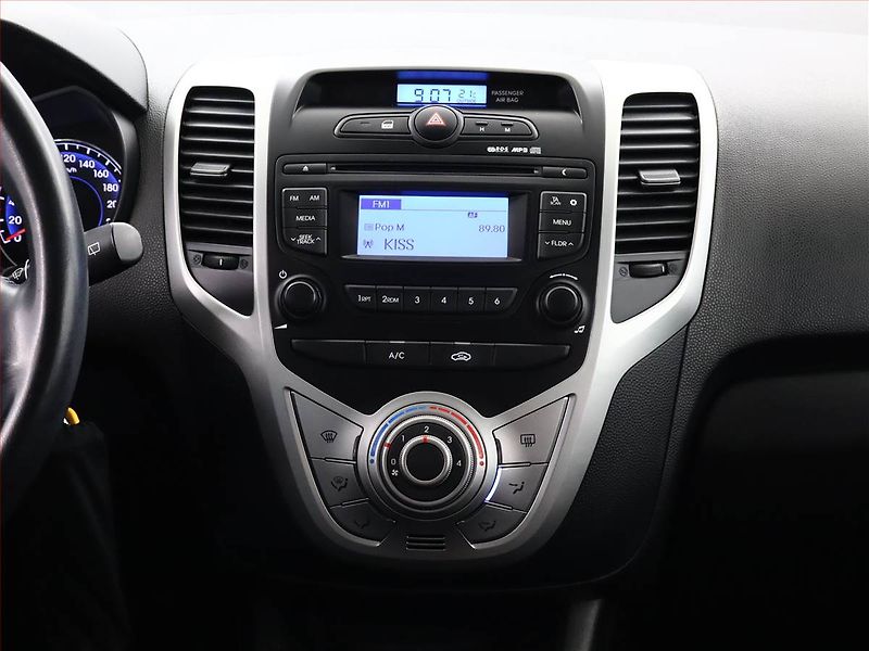Hyundai ix20 (2017) 1.4 CVVT, Serv.kniha - fotka 10 z 14