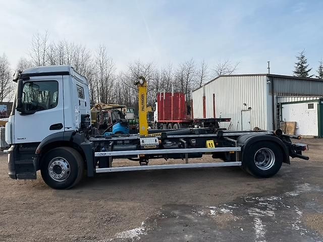 Mercedes-Benz ANTOS 1830 4x2 - fotka 8 z 25