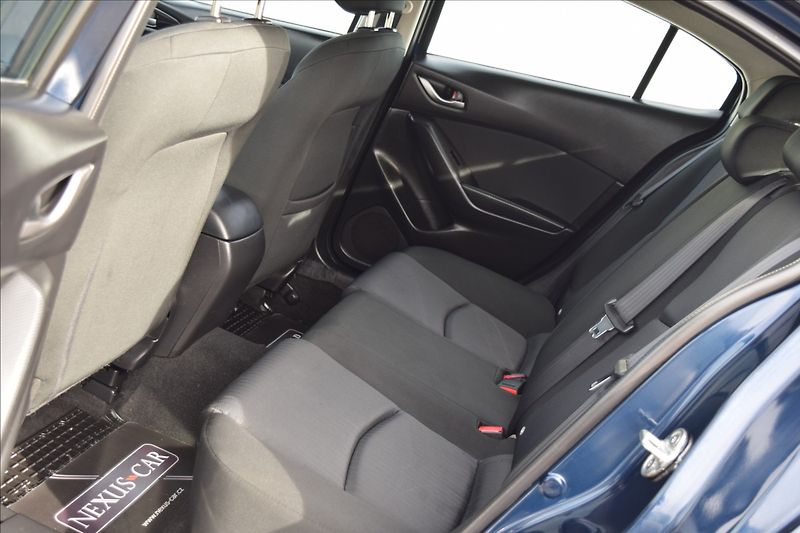 Mazda 3 1,5 74KW SKYAKTIV-G ALU KLIMA - fotka 17 z 38