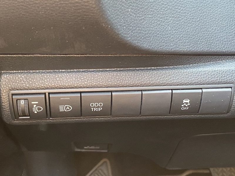 Toyota Corolla 1.8HEV, ČR, ComTech, DPH - fotka 13 z 15