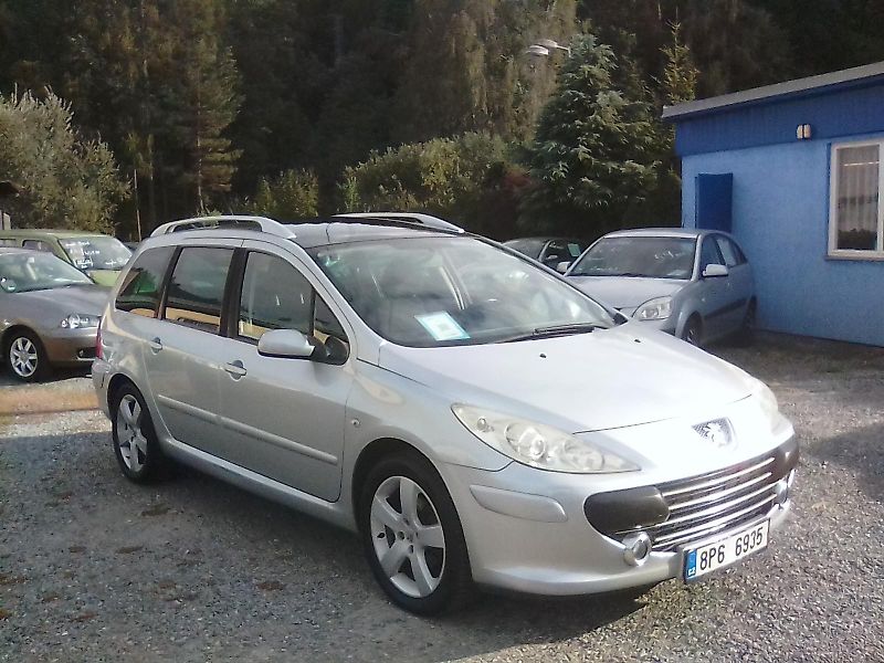 Peugeot 307 (2007) 2.0i 16V  SW , závěs - fotka 12 z 33