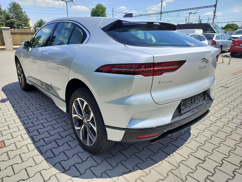 Jaguar I-Pace EV400 AWD HSE, navi, kůže     - fotka 5 z 36