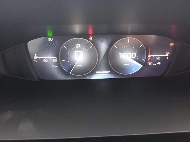 Peugeot 308 (2026) SW ALLURE Hybrid 145 e-DCS6  - fotka 19 z 33