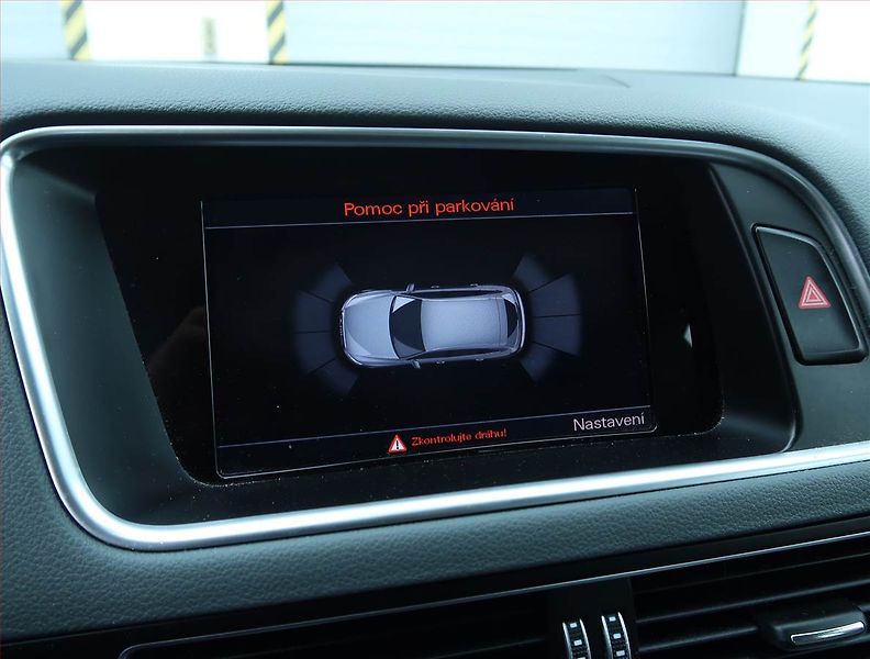 Audi Q5 (2015) design 2.0 TDI, 4X4, Automat - fotka 20 z 24