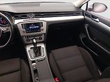 Volkswagen Passat (2017) 2.0 TDI, Automat, Tempomat - náhled 8