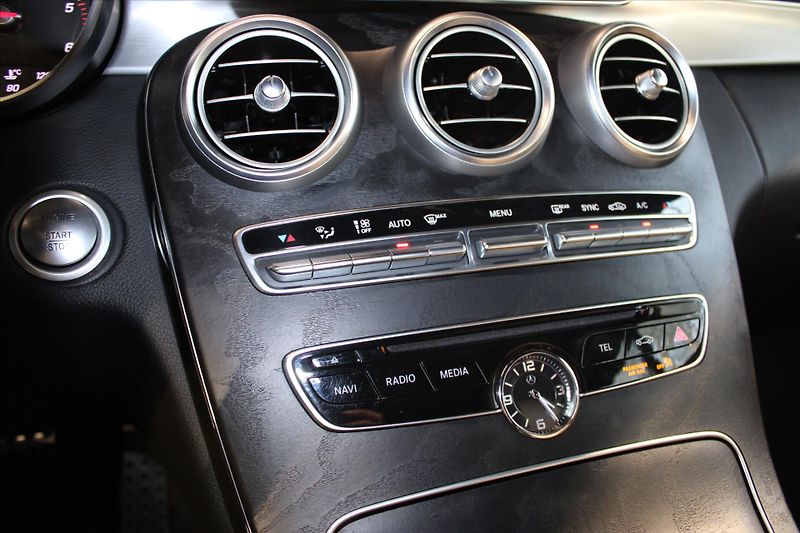 Mercedes-Benz Třídy C 250d Coupé AMG Line DIS+/Burme - fotka 22 z 30