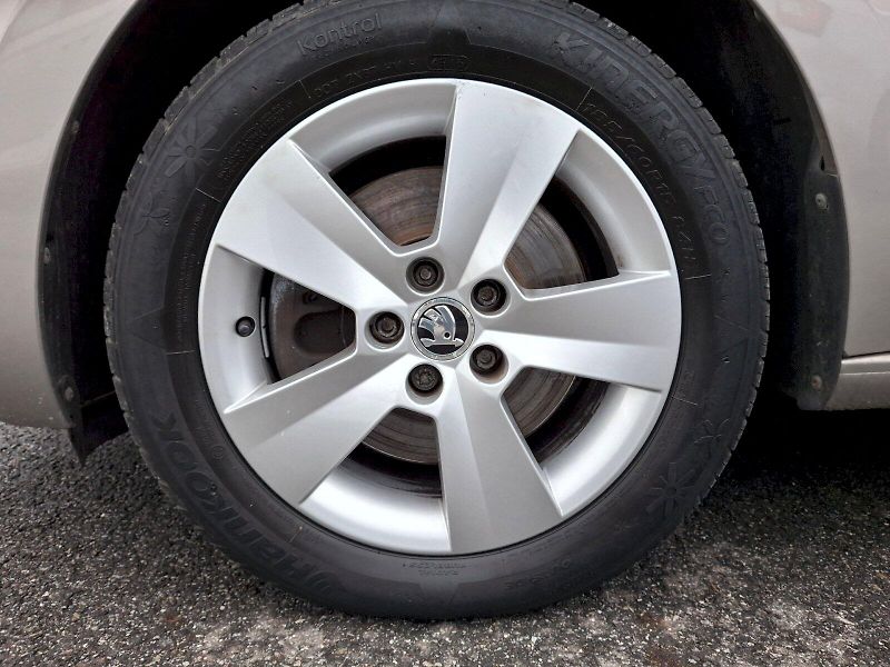 Škoda Rapid (2016) Ambition 1,2TSi 81kW - fotka 30 z 30