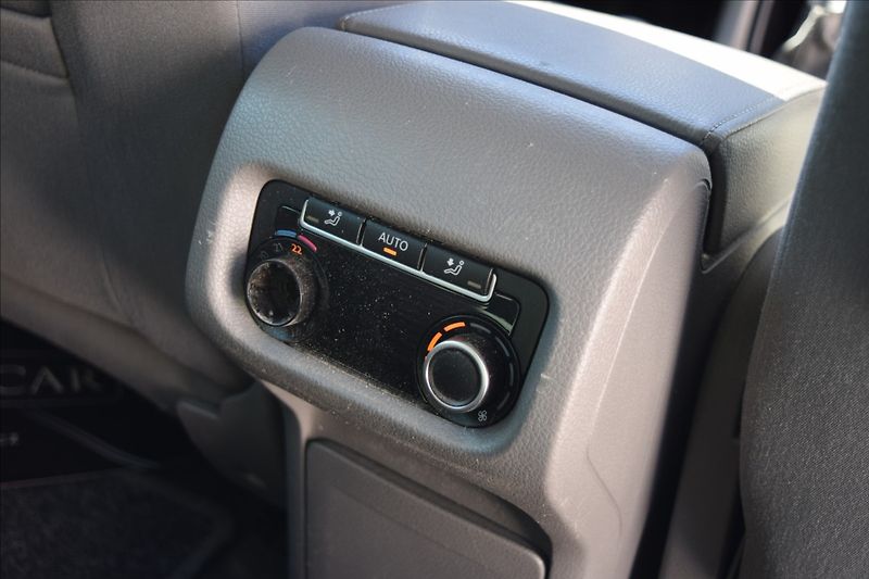 Seat Alhambra 1,4 TSi 110KW KLIMA NOVÁ NÁPLŇ - fotka 47 z 48