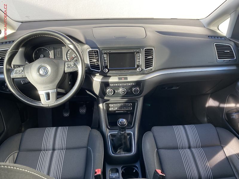 Volkswagen Sharan (2012) 2.0 TDi, Match, xenon - fotka 8 z 18