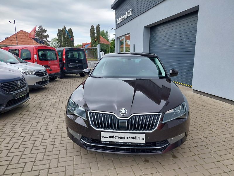 Škoda Superb (2016) III. 2.0TDi Style - fotka 2 z 37