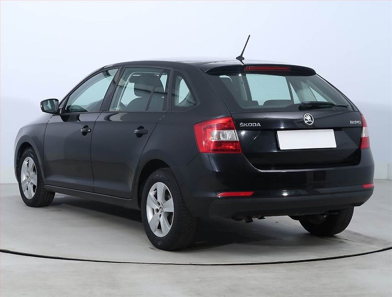 Škoda Rapid (2015) Spaceback 1.2 TSI - fotka 4 z 19