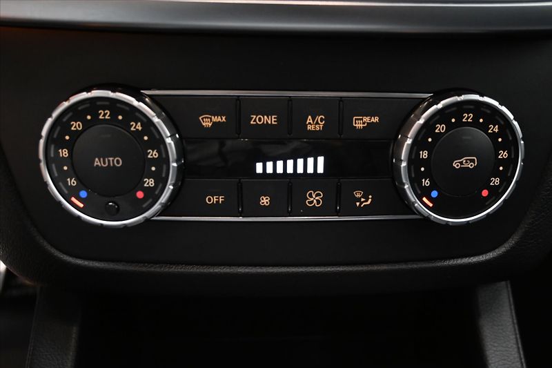 Mercedes-Benz Třídy M 3,0 350 CDI 190 kW 4MATIC Záru - fotka 20 z 29