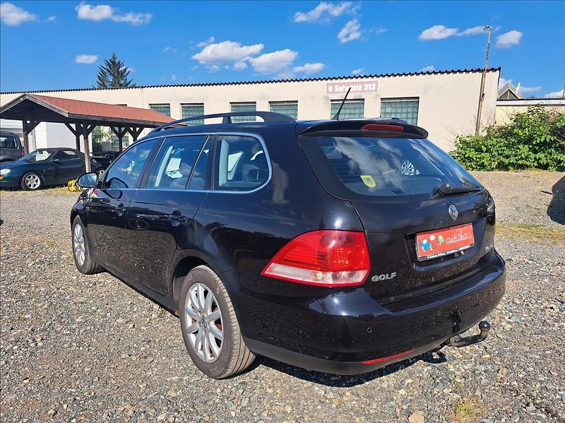 Volkswagen Golf 2,0   TDi 1MAJ*Tažné*Rozvody - fotka 8 z 34