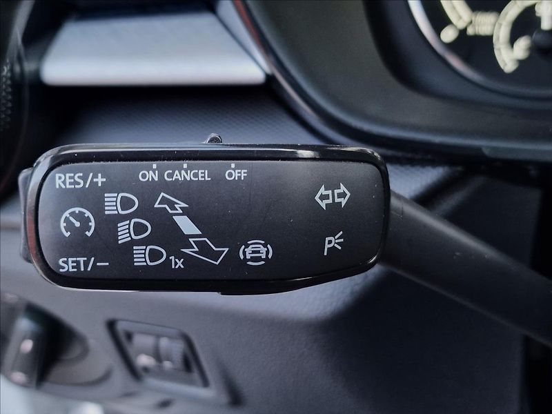 Škoda Fabia 1.0TSI Ambition,ČR,1.Majitel - fotka 22 z 43