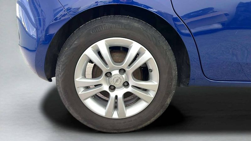 Opel Corsa Enjoy D 1,4 XEJ 5MT(66kW/90HP) - fotka 27 z 31