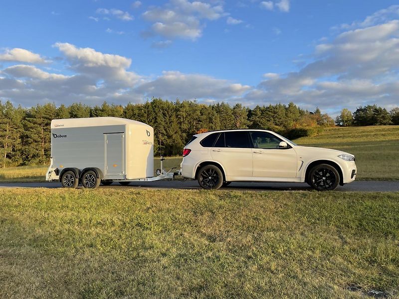 Debon (2026) C500 ALU bočnice, bílý - fotka 21 z 32