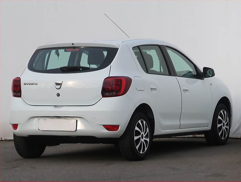 Dacia Sandero (2018) 1.0 SCe - fotka 5 z 15