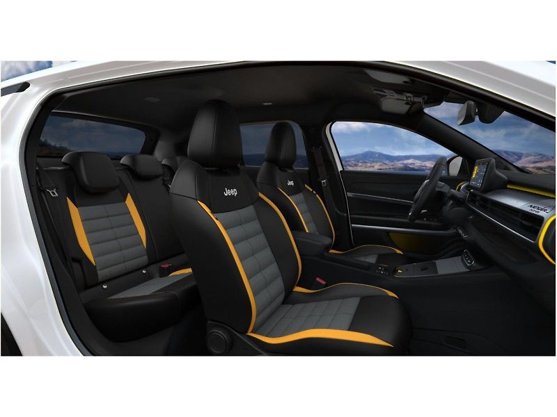 Jeep Avenger (2026) 1.2 T e-hybrid AT 145k 4xe The - fotka 7 z 8