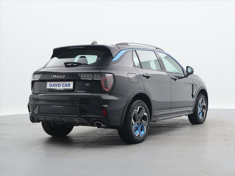 Lynk & Co 01 1,5 PHEV CORE 206kW Aut. 2.Maj - fotka 7 z 29