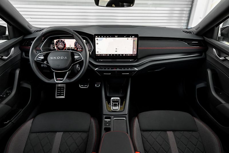 Škoda Octavia (2026) RS - fotka 17 z 44