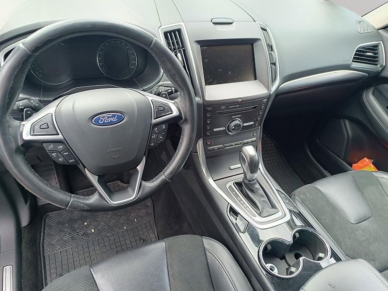 Ford S-MAX (2015) Titanium , 132KW, ČR , 4x4 , 7 - fotka 12 z 20