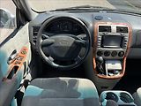 Kia Carnival 2,9 CRDi 6.MÍST STK 5/2028 - náhled 16