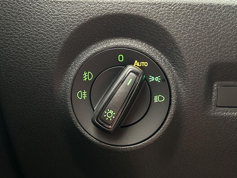 Škoda Fabia 1.0 TSI  Ambition   Plus - fotka 19 z 29