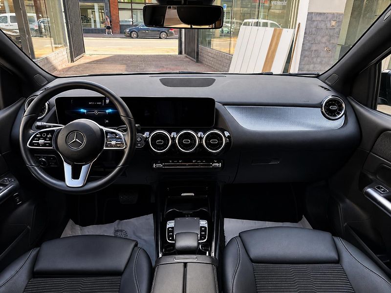 Mercedes-Benz Třídy B 180d - fotka 6 z 8