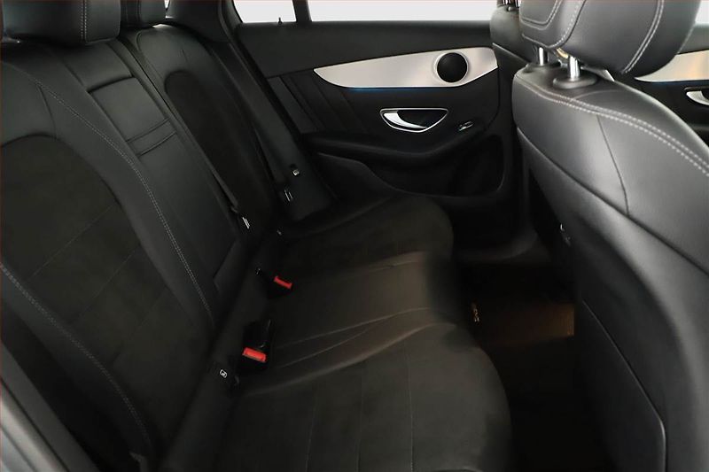 Mercedes-Benz GLC (2017) 350 e 4MATIC - fotka 7 z 20